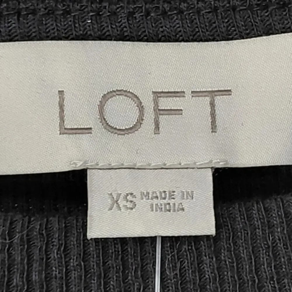 NWT Loft Gray Colorblock Stretch Top Women Size XS